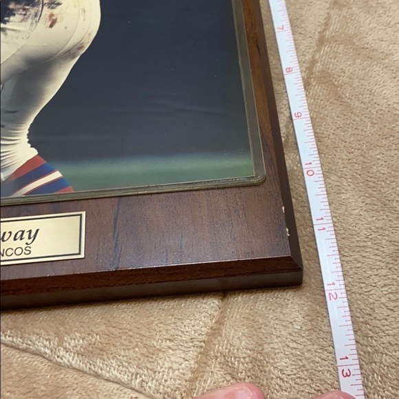 NFL Denver Broncos John Elway framed Photo - Picture 9 of 10